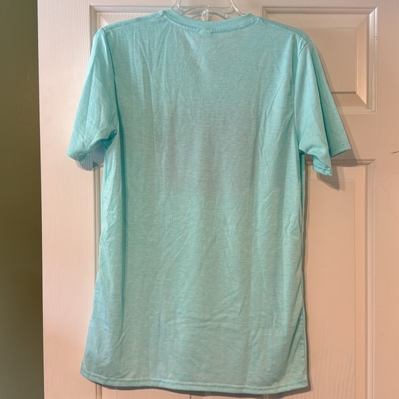 Medium tshirt, never worn - Picture 4 of 4